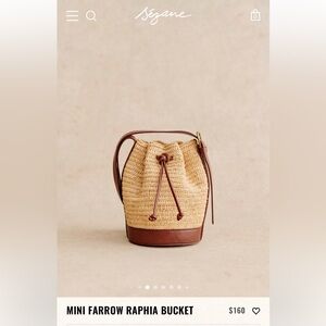 Brand New MINI FARROW RAPHIA BUCKET by Sezane 🤎